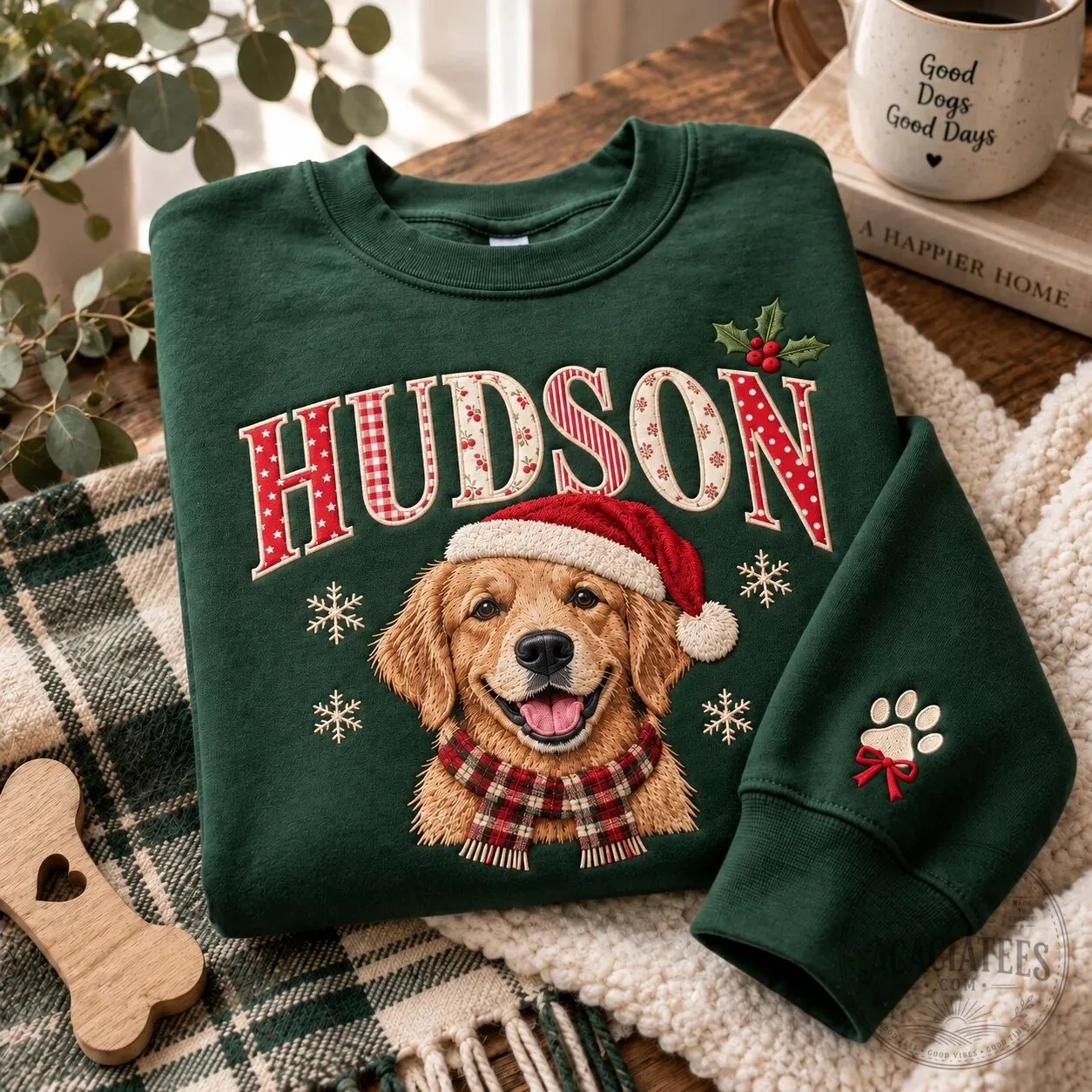 Personalized Golden Retriever Dog Christmas Name Embroidered Green Sweatshirt